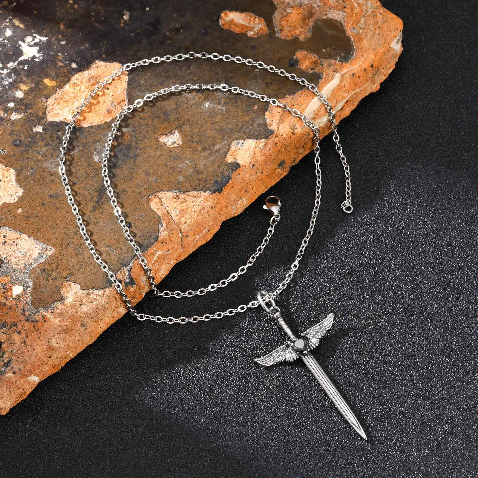 Halskette mit Punk-Rock-Kreuz-Schwert-Anhänger für Herren, lange, messerförmige Edelstahl-Halskette, Vintage-Gothic-Schmuck – Detail 6