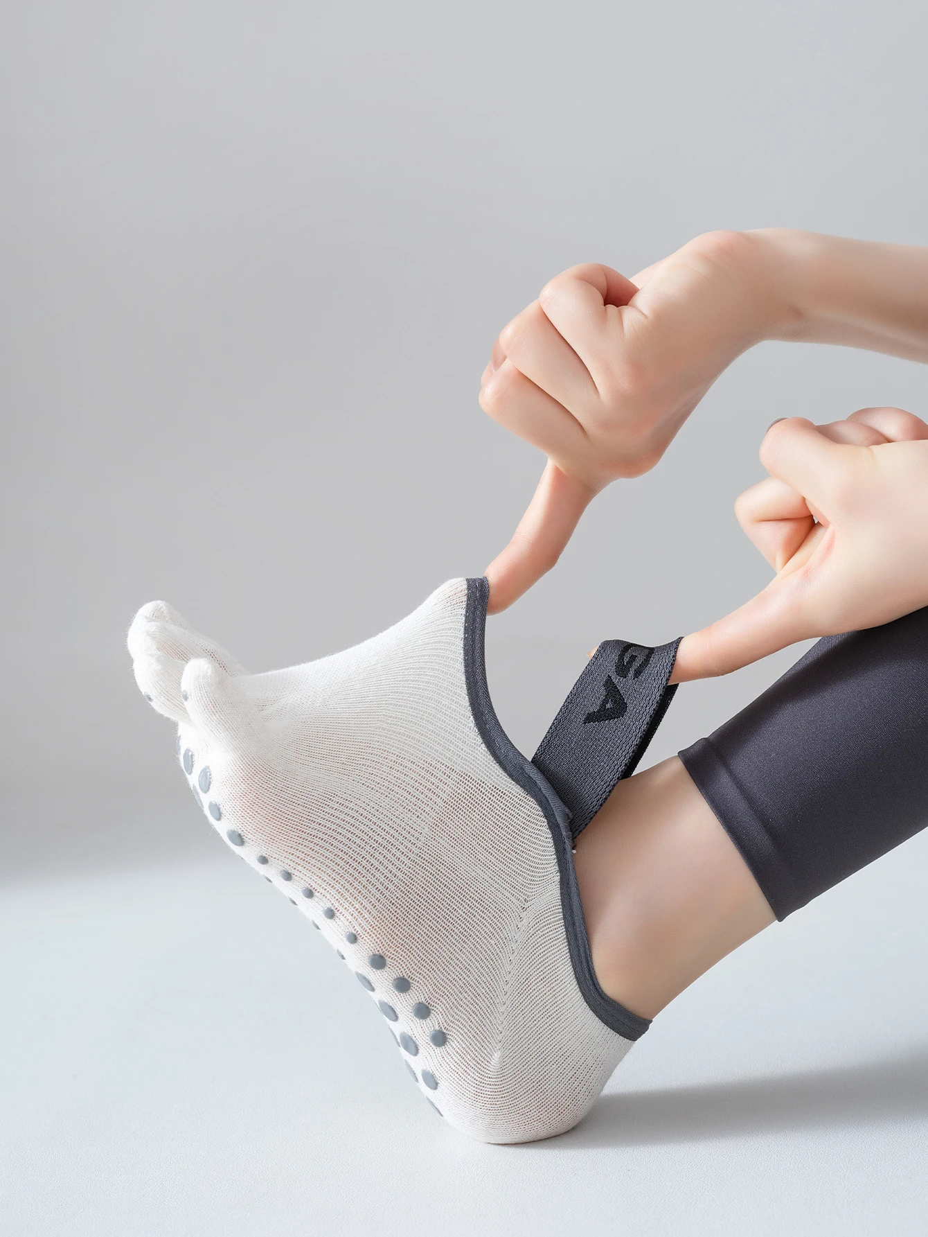 Women's Five Finger Anti-Slip Yoga and Pilates Socks