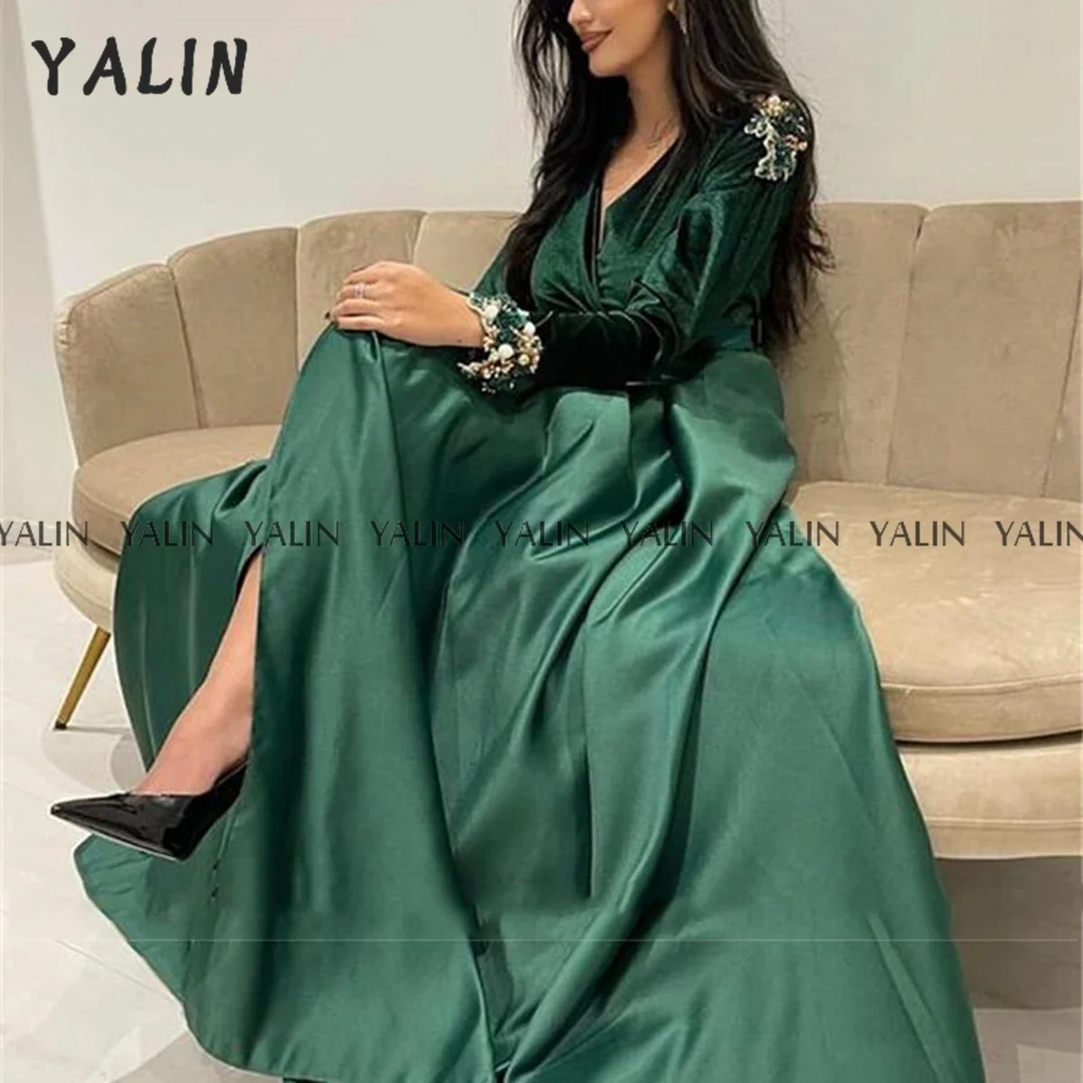 

YALIN Moroccan Kaftan V-Neck A -line Prom Dress Muslim Long Sleeves Evening Gown Sweep Train Formal Applique Green