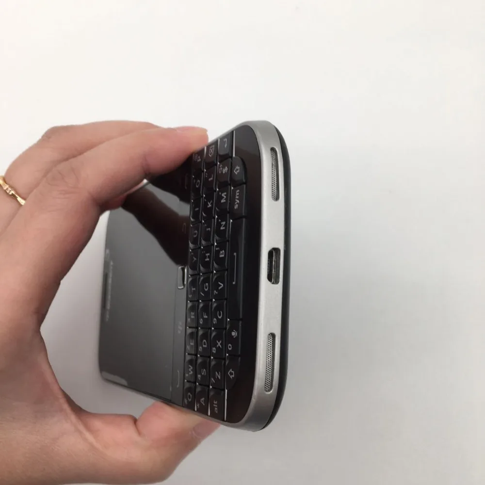 BlackBerry Classic Q20(-1 -2 -3 -4) Original Unlocked Cellphone
