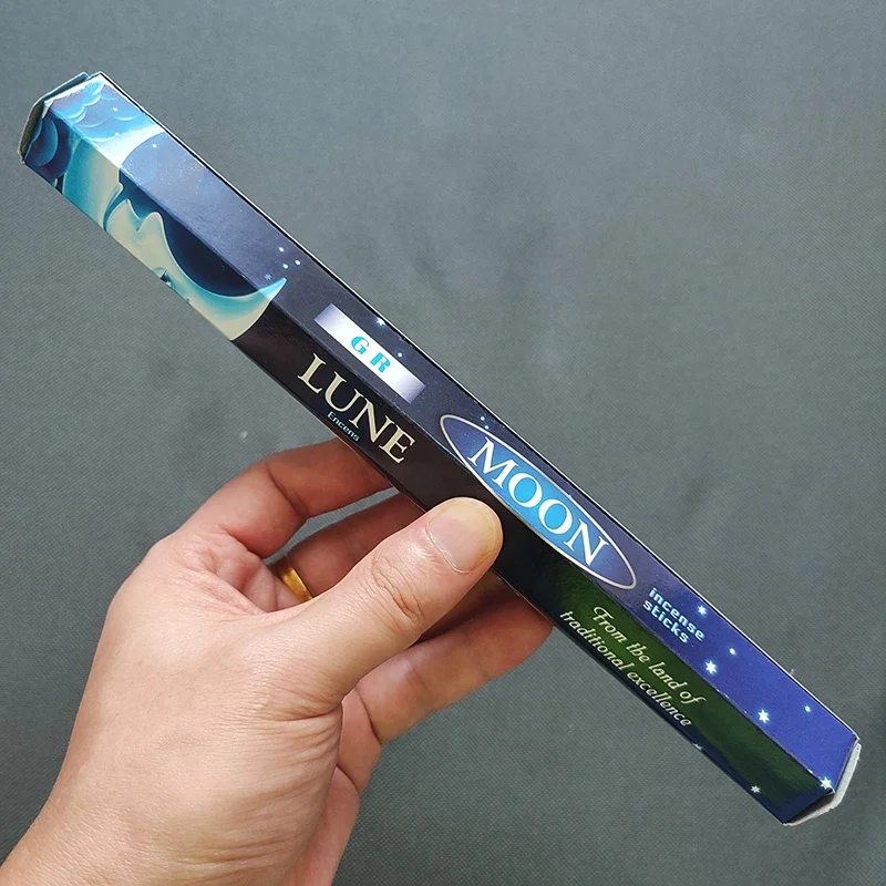 White Sage & Lavender Aromatherapy Incense - Purifying & Deodorizing Air with Sea Breeze Love Essence for Meditation & Yoga (20 Sticks)