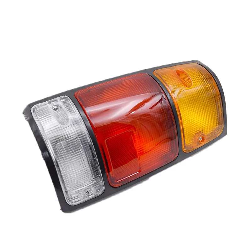 Feux Arrière Gauche Et Droite Pour Isuzu Pick-up / Opel Campo (12.1997-12.2001) – Marque DEPO, Neufs Sous Blister