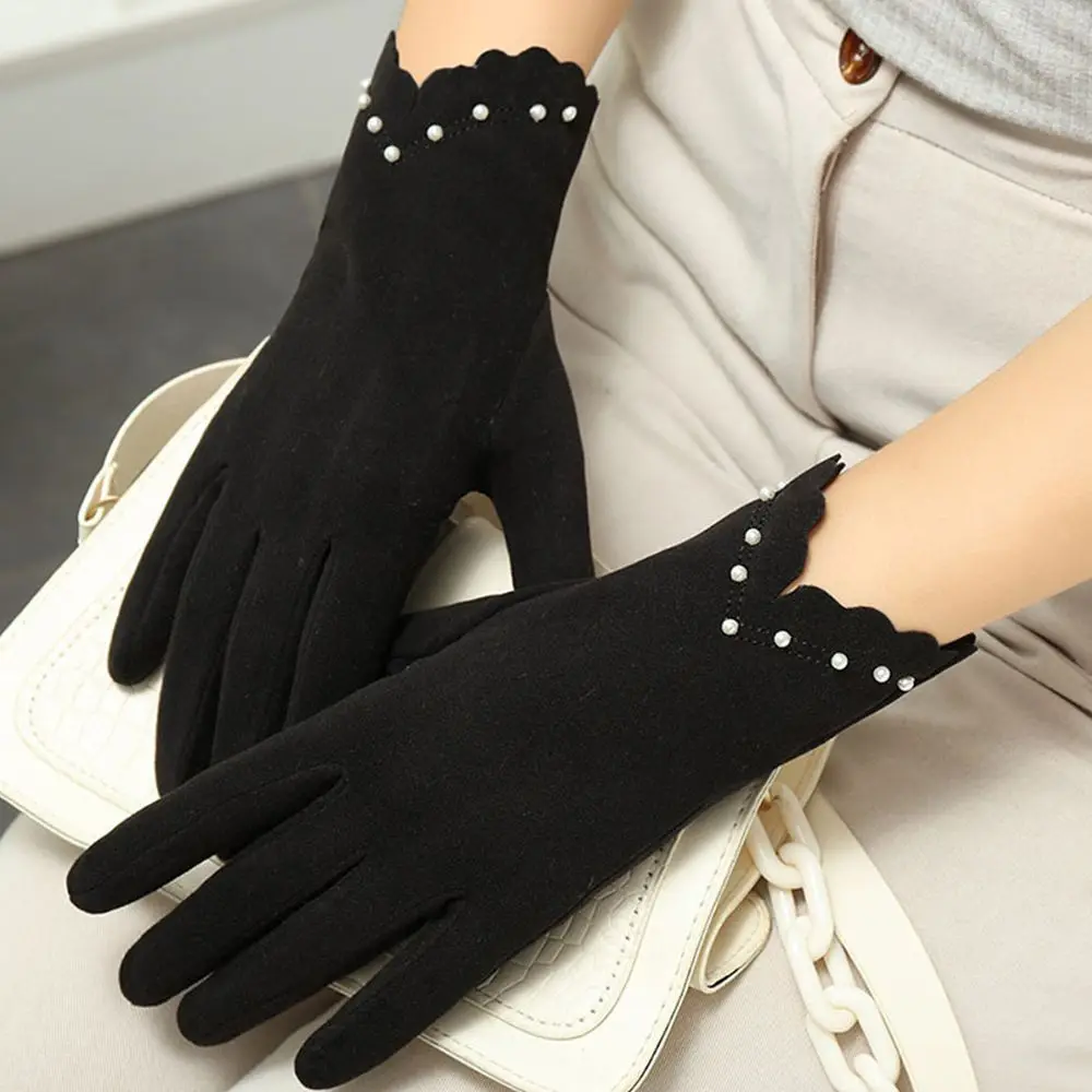 

Finger Pearl Cold Protection Ladies Winter Accessories Korean Style Mittens German Fleece Touch Screen Gloves Women's Gloves