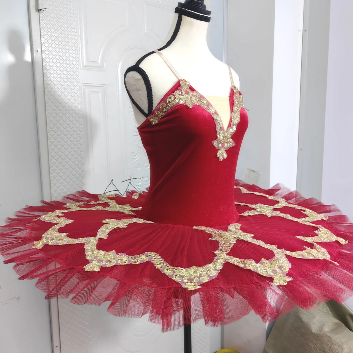Ballet Tutu Skirt Velvet Top Professional Belly Dance Costumes White Swan Lake Costumes Performance Clothing Red Black White