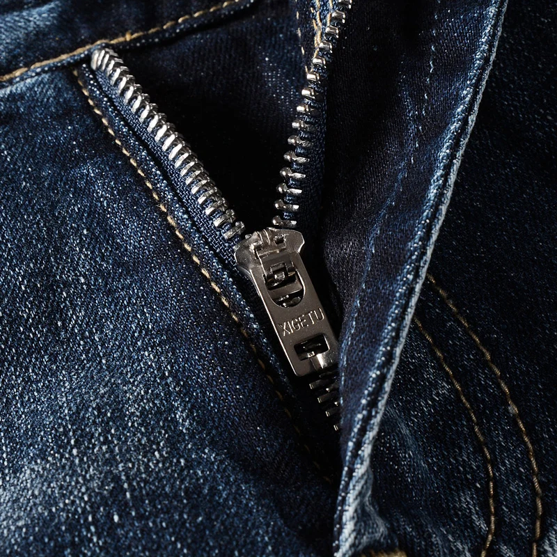 Summer Fashion Designer Men Jeans Retro Black Blue Elastic Embroidery Ripped Short Jeans Homme Vintage Casual Denim Shorts Men