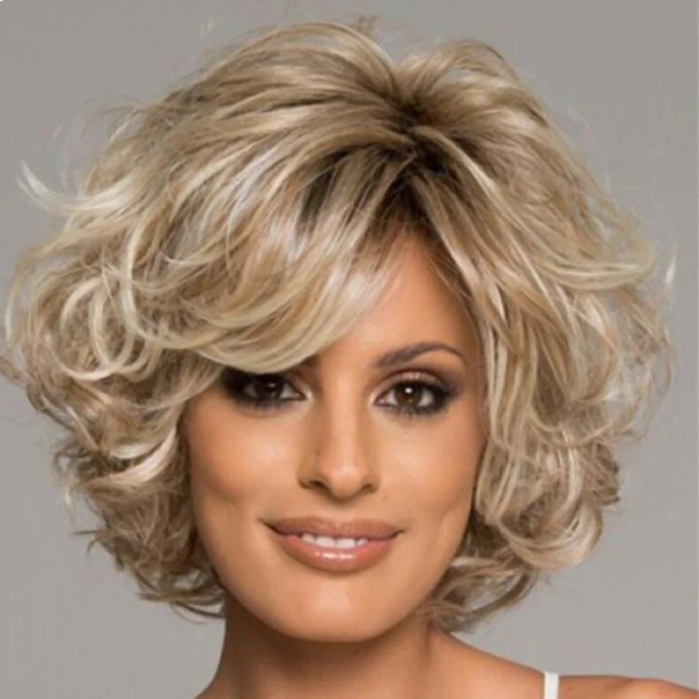 HAIRJOY Parrucca sintetica con capelli biondi ondulati, realizzata a macchina, per uso quotidiano da donna