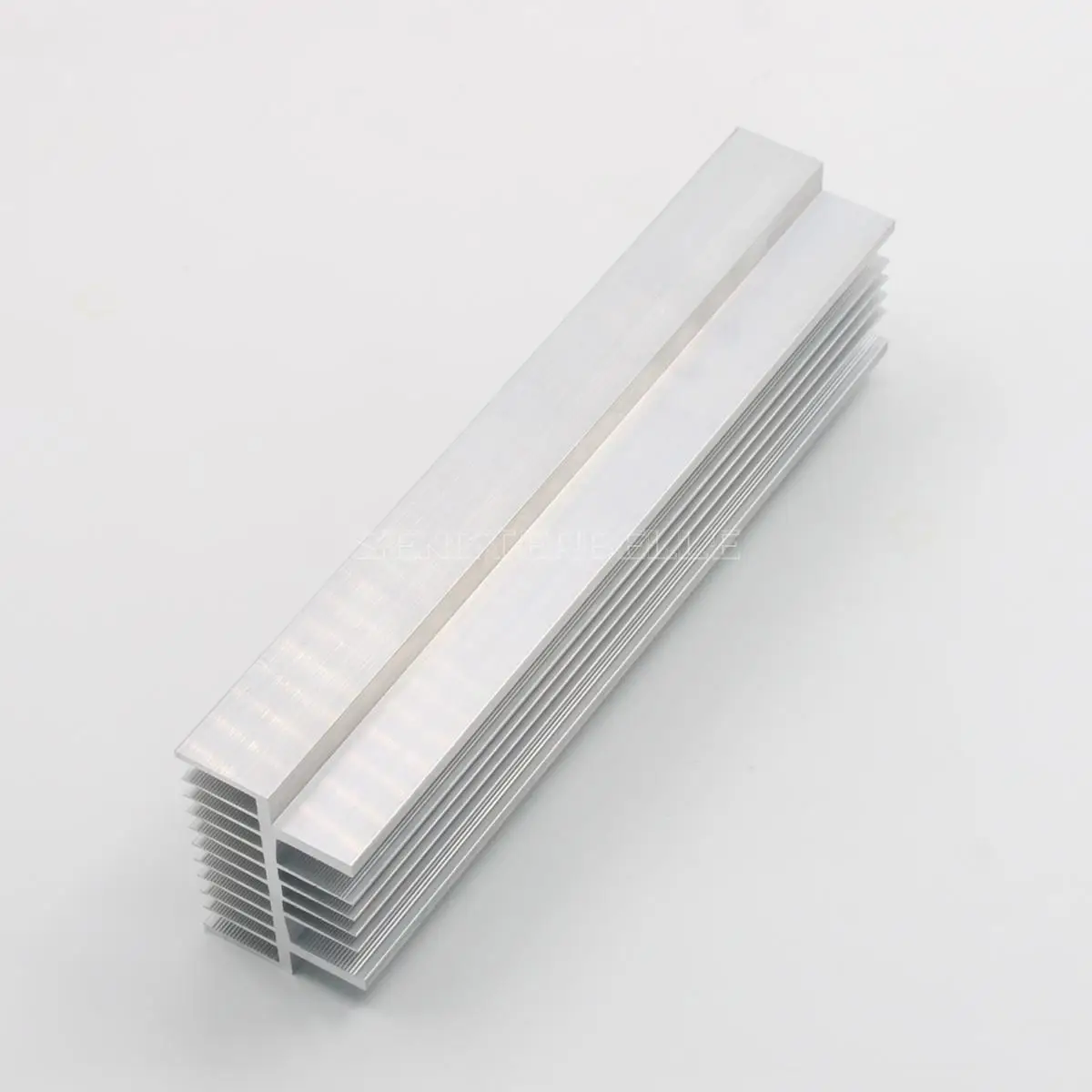 Heatsinks for Power Amplifiers with Fan Cooling
