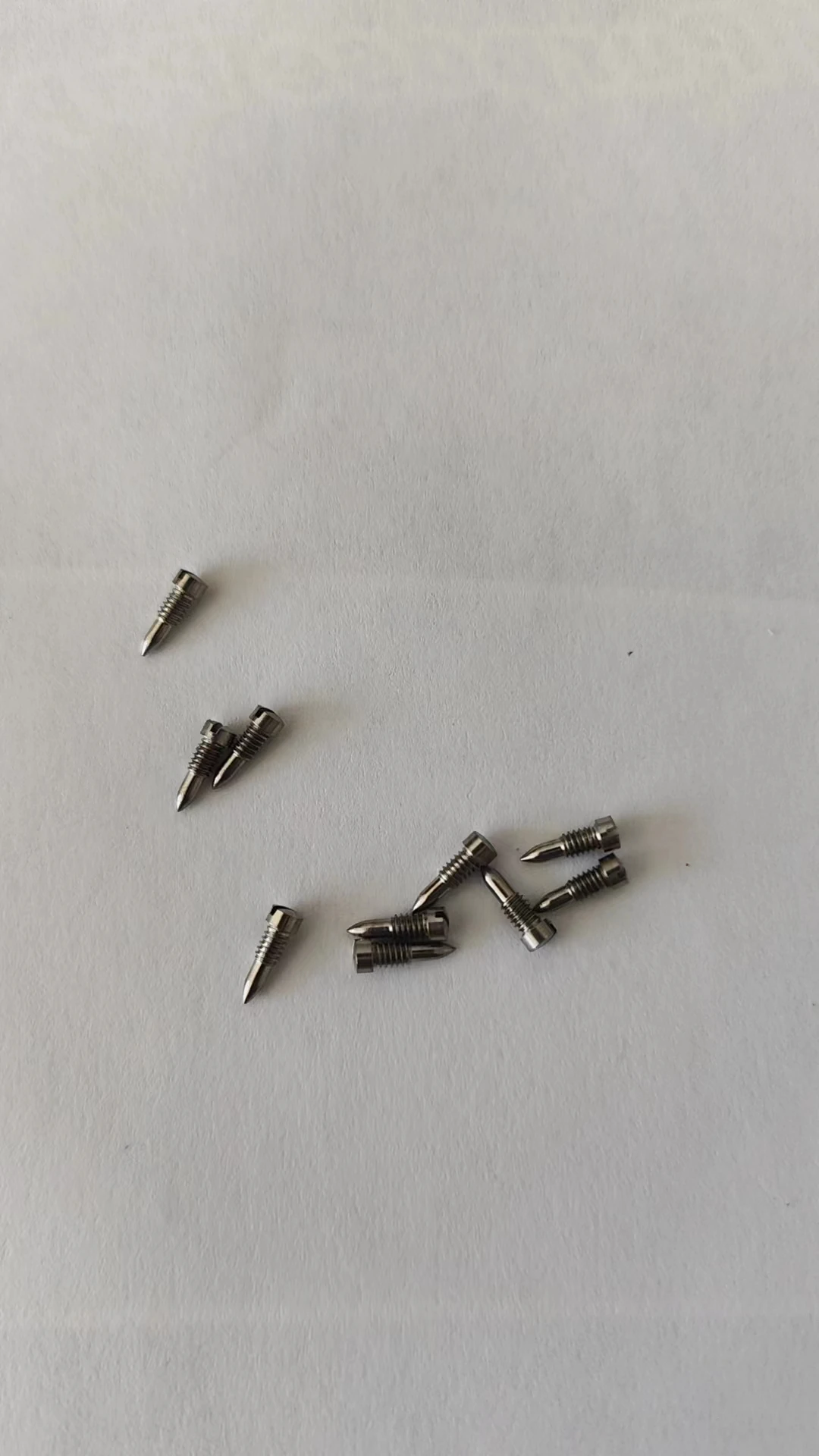 The Length Of The Clarinet Tip Screw, 7.6mm, Thickness Is 2mm