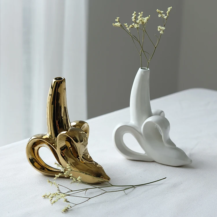 

Export designer brand matte white/gold banana ornament vase/small flower set