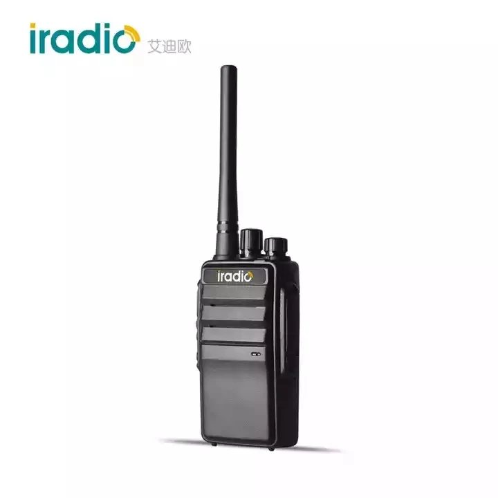 Рисунок 3 - Портативная двухсторонняя радиостанция