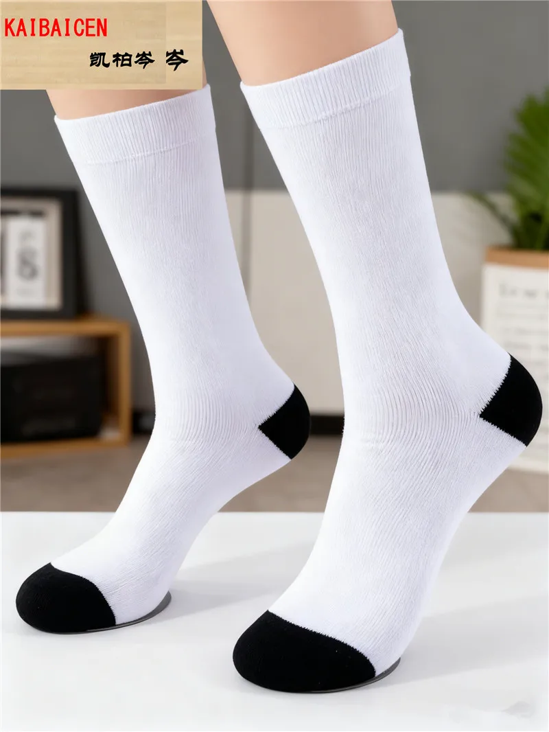 Süblimasyon mürekkep baskı el sanatları ürünleri için siyah tabanlar ile 10 adet süblimasyon boş beyaz pamuk çorap