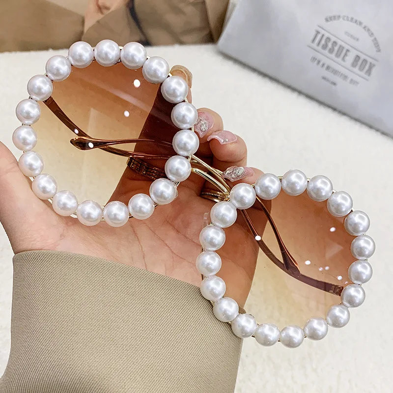 

Pearl Round Sunglasses Women Big Frame Oval Vintage Sunglasses Luxury Brand Designer Elegant Retro Steampunk Sunglasses Men