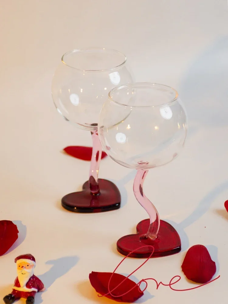 

Gift box original love glass wedding gift Valentine's engagement gift goblet design sense glass