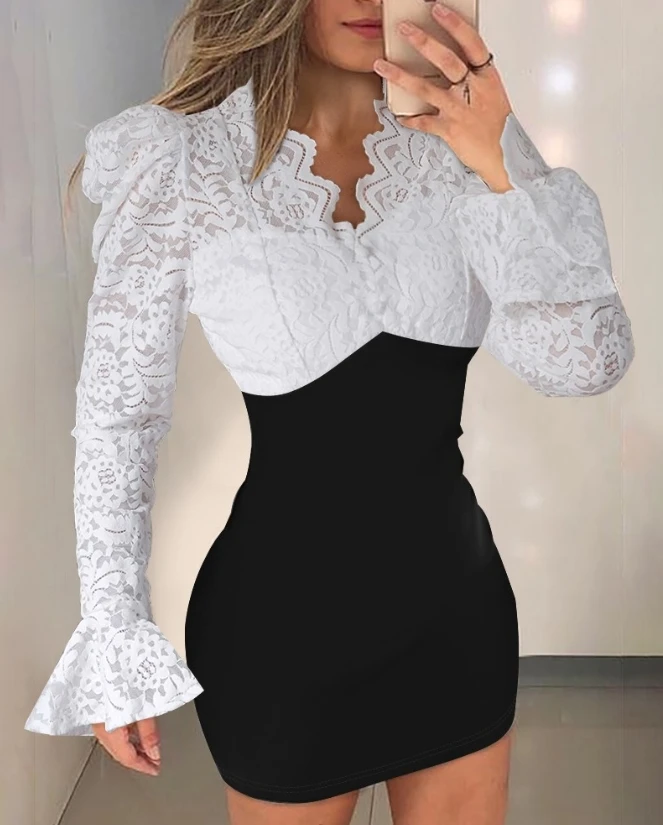 

Elegant Women's Dress 2023 Autumn New Light Mature Style Colorblock Contrast Lace Bell Sleeve Skinny Dress Slim Mini Party Dress