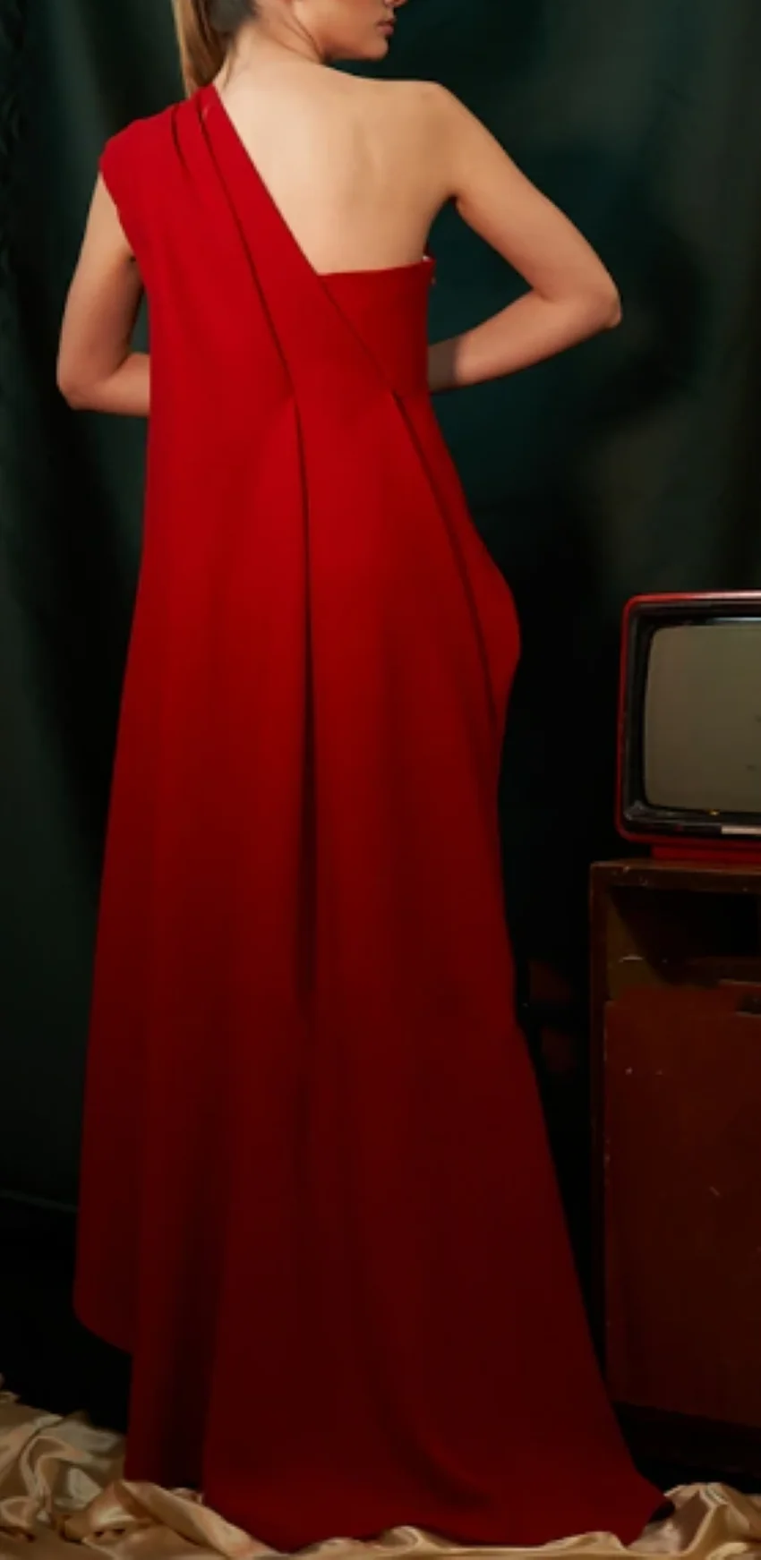 

Sheath / Column Evening Elegant Dress Formal Sweep / Brush Train Sleeveless One Shoulder Stretch Chiffon with Pleats Ruched 2023