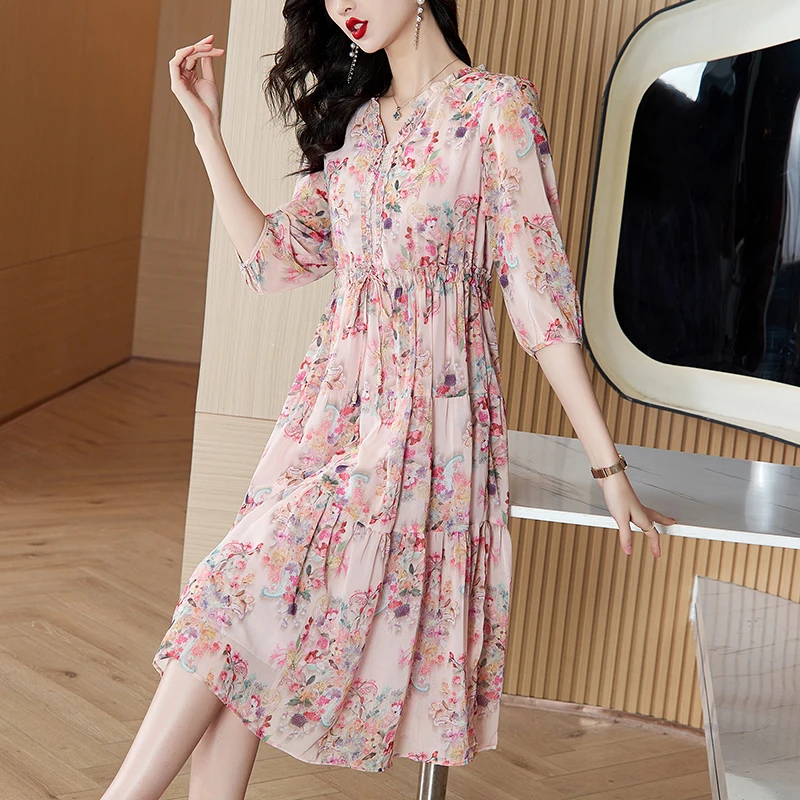 

2024 New Women's Fragmented Chiffon Dress High end Exquisite Pink Fragmented Flower Dress Mulberry Silk Mid length Dress Vestido