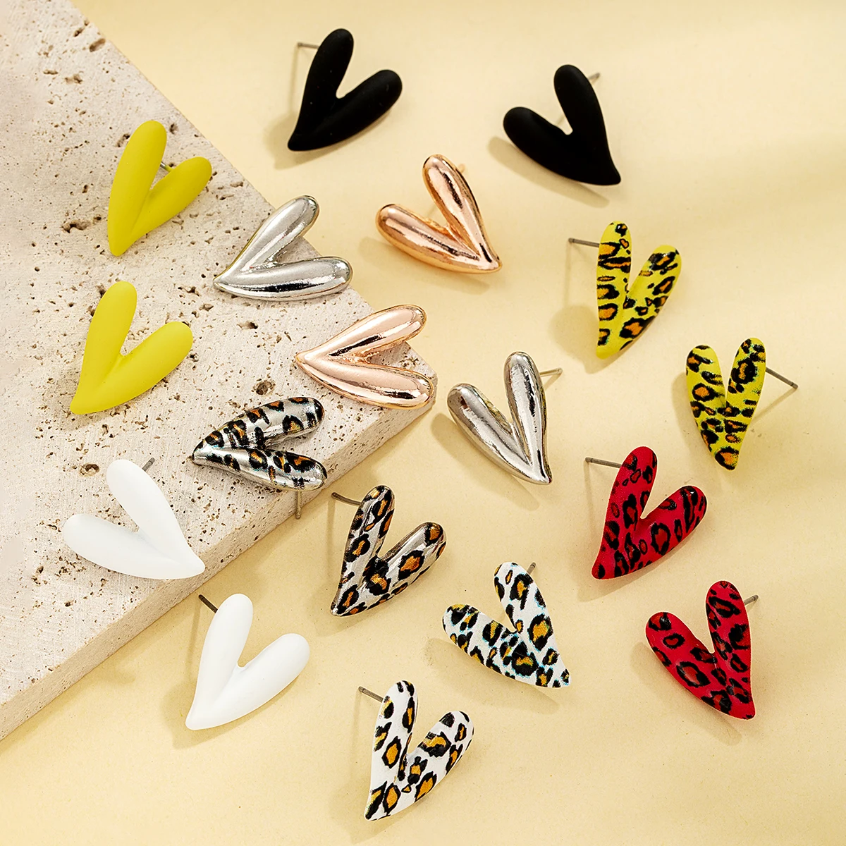 3 pairs leopard print heart-shaped women's earrings set red spray painted