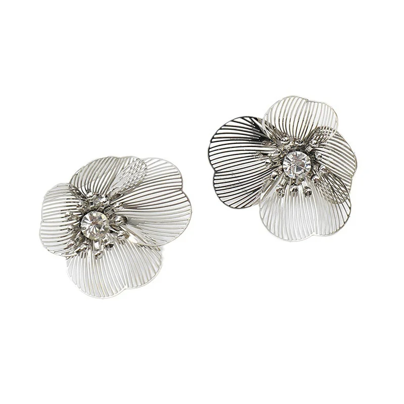 Fashion Hollow Silver Color Metal Earrings Women Large Exaggerated Flower Stud Earrings Jewelry Dropshipping