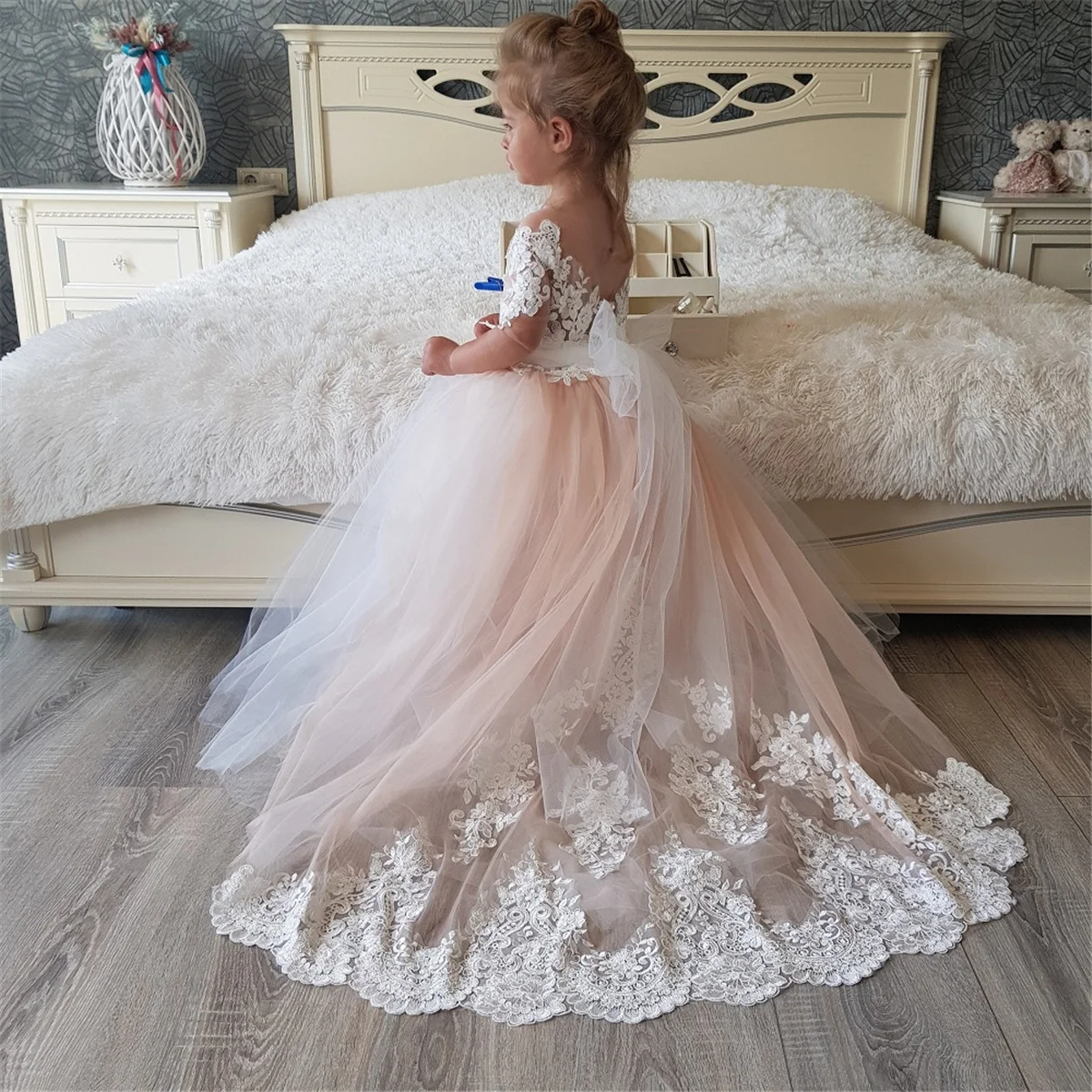 

Flower Girl Dress Wedding Princess White Lvory Long Sleeves Simple Lace Ball Fluffy Pageant Birthday Party Dress