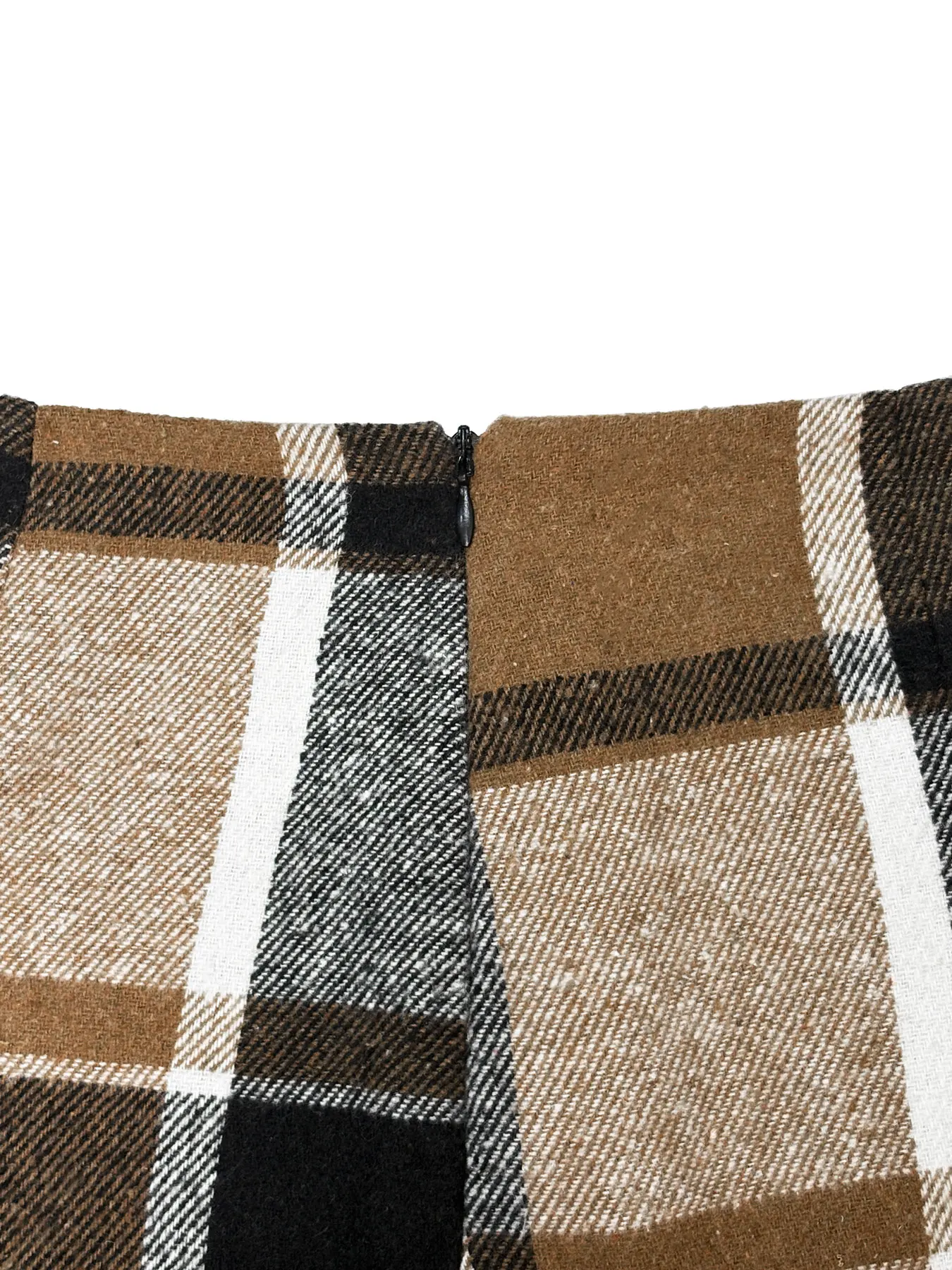 Kurzer Midirock mit Karomuster, geeignet für den täglichen Gebrauch im Herbst und Winter. – Detail 7