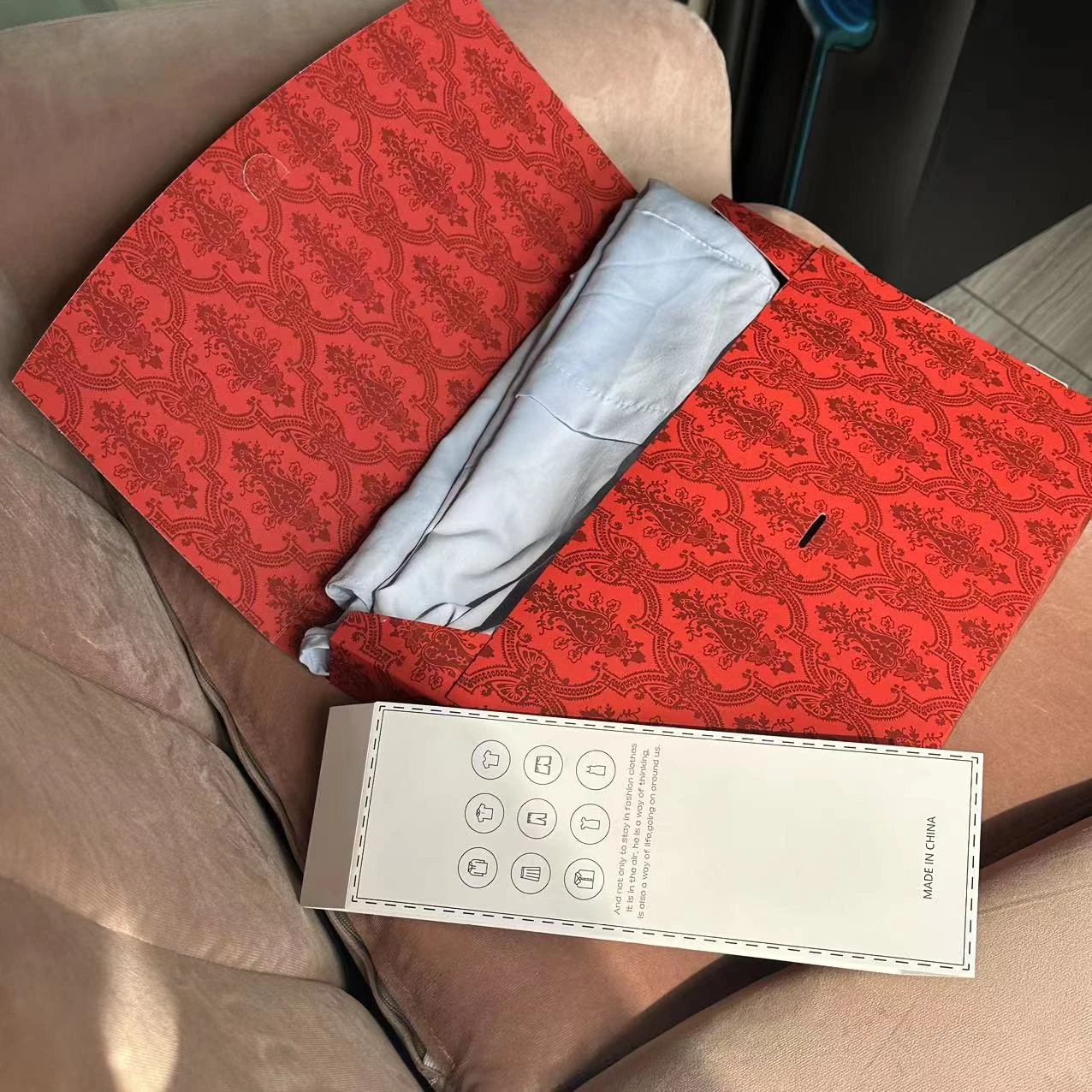 Eco-Friendly Foldable Cardboard Gift Boxes – Blank Garment Packaging for T-Shirts, Clot... - SKU FCG09011 - UGI Packaging