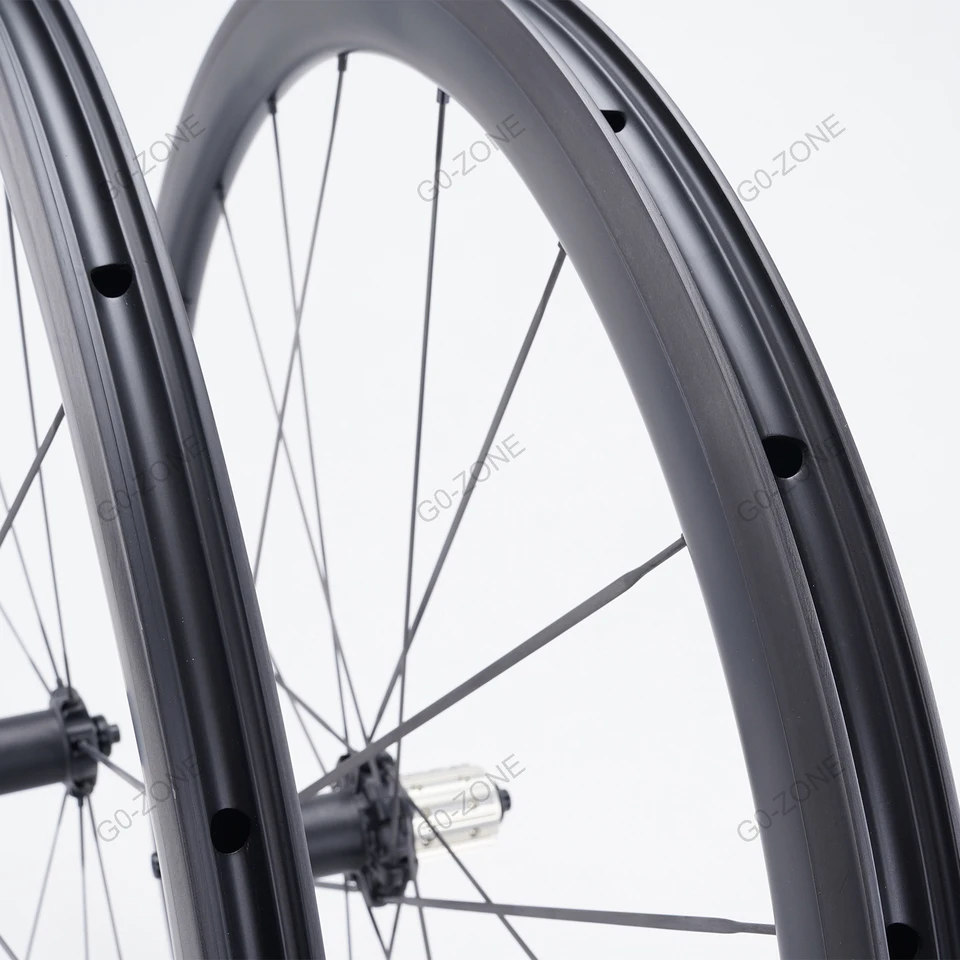 中華カーボンホイール60T 超軽量700C セラミックベアリング