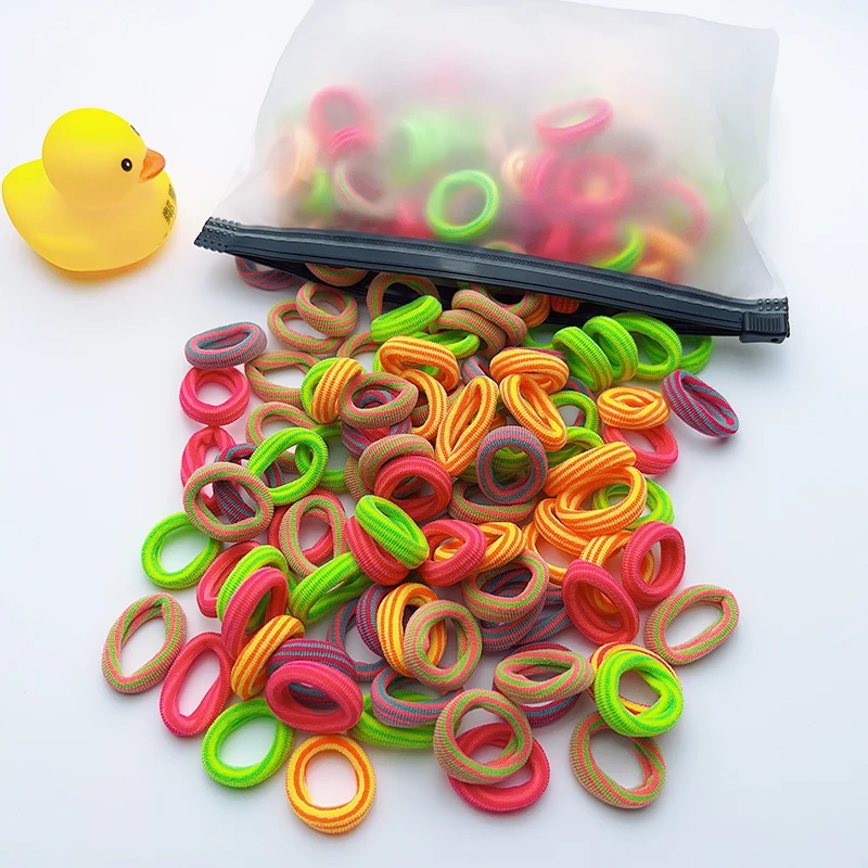 thumbnail image 1 of 100 unidades de pequeñas bandas para el pelo para niñas, diademas elásticas coloridas para niñas, coletero de nailon, accesorios para el cabello, 1 of 5