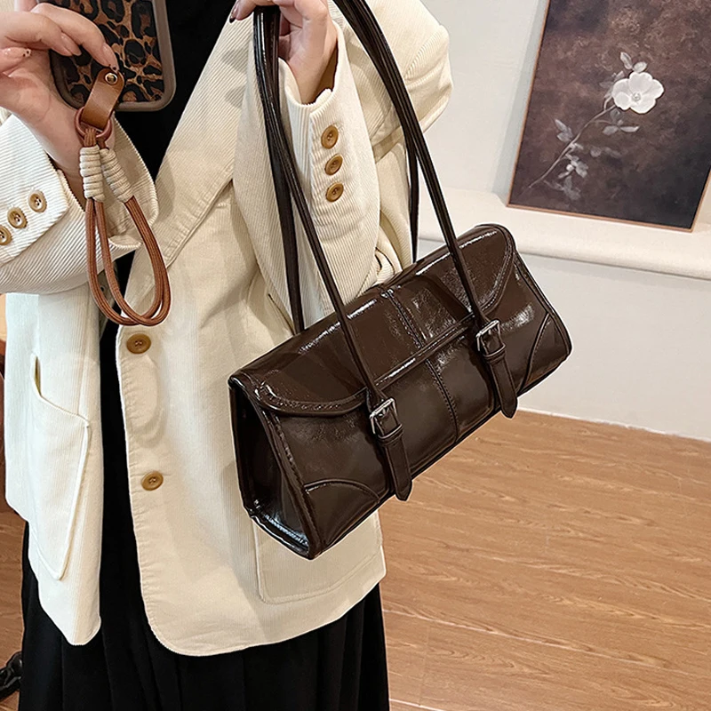 High End Burgundy Oil Wax Leather Underarm Bag Elegant Women's Magnetic Buckle Shoulder Bag Commuter Versatile Ladies Tote Bags