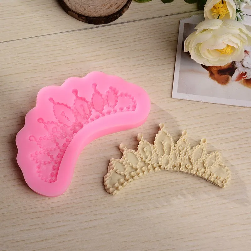 

Crown Craft Baroque Style Silicone Mold Fondant cupcake top decoration tool Chocolate Candy Jewelry accessories Cake accessories