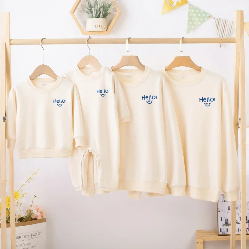 Conjuntos familiares a juego para Navidad e invierno Sudaderas para papá e hijo Camisetas para mamá e hija Camisetas con estampado de cara sonriente Suéteres para pareja