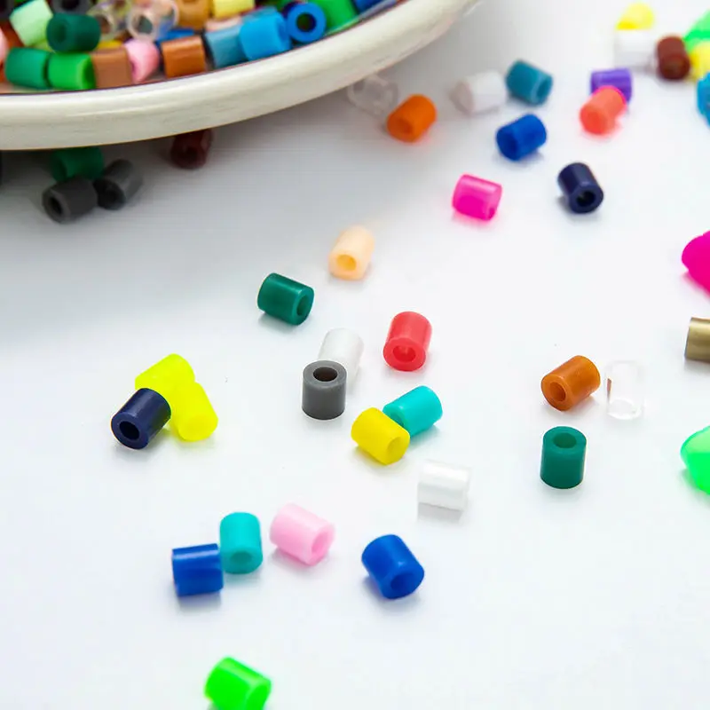 100g/10000pcs 2.6mm Mini Perler Hama Beads Kids DIY Toy Colormixing White Black Color Fuse Beads Learning Toys For Children 2