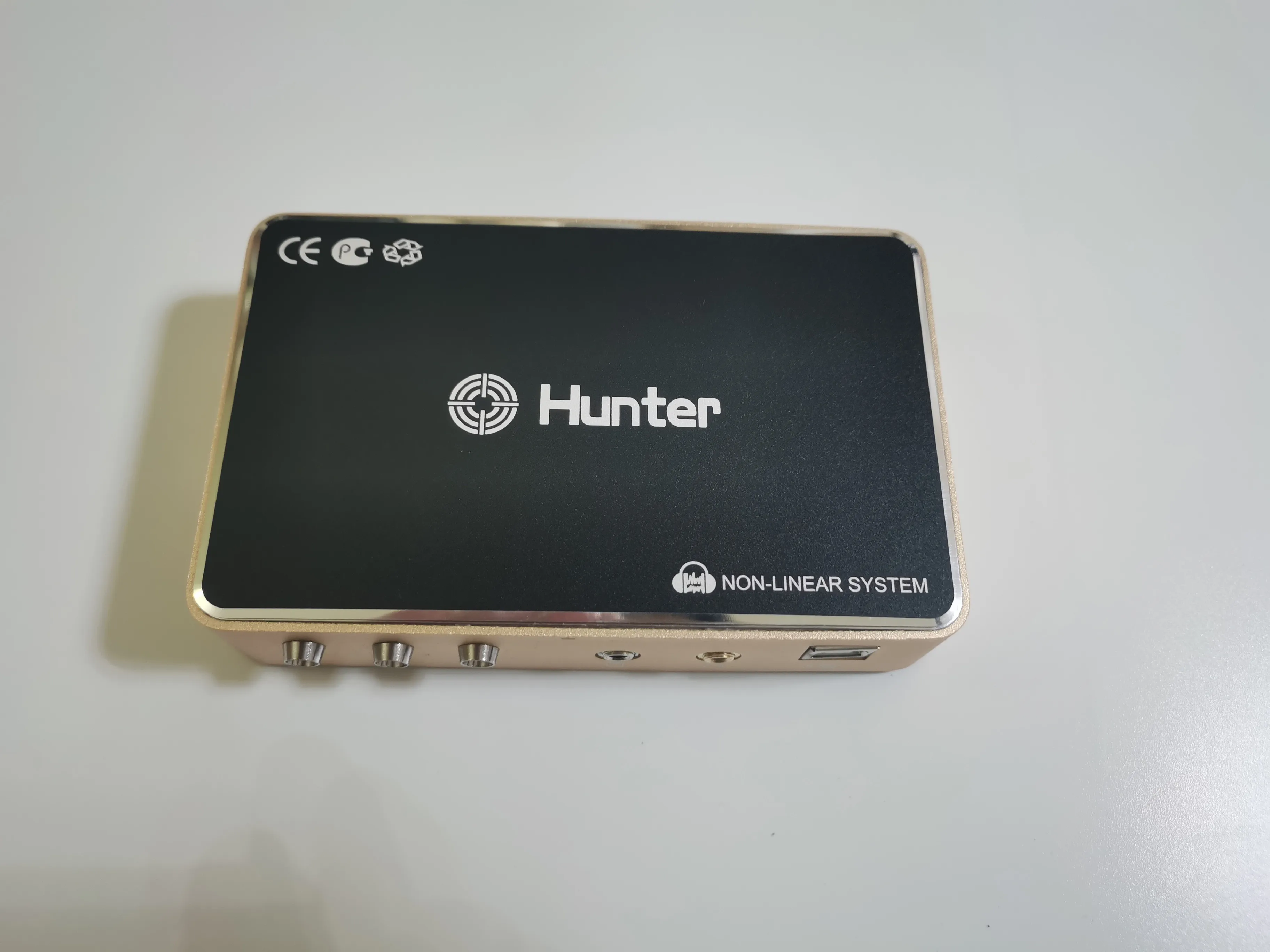 Hunter 4025 NLS Meta-pathia Meta-tron NonLinear Etalons System Health Analyzer Scanner Acupuncture Body Scan Device Auto Therapy 2