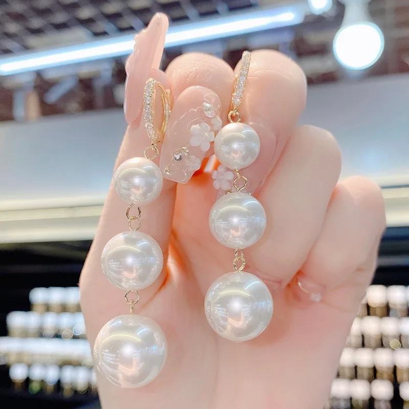 

Personality Fashion Exaggeration Pearl Tassel Earrings Feminine Versatile Earrings Jewelry
