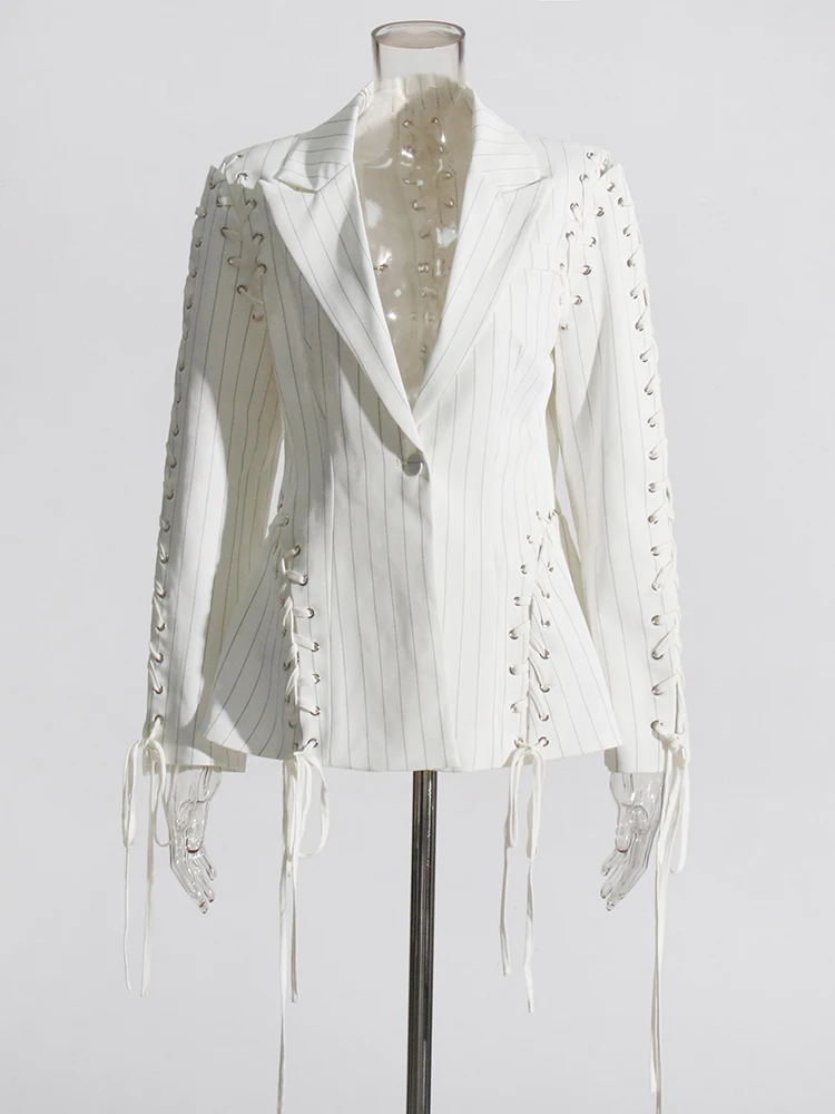 TWOTWINSTYLE Colorblock Striped Chic Blazer For Women Notched Collar Long Sleeve Patchwork Lace Up Blazers Female Fashion New
