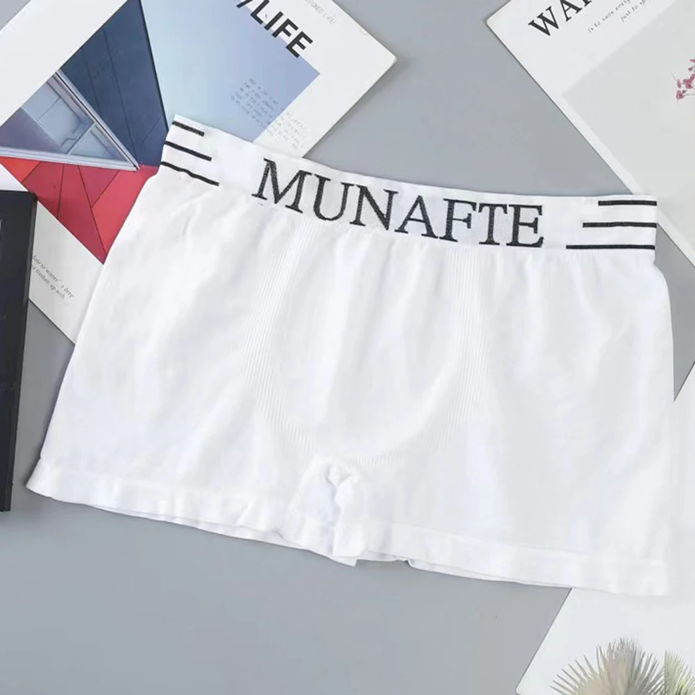

Men's Boxer Briefs Are Seamless Underwear Comfortable Breathable Underpants Elastic Boxershorts Man Quick Dry Flat Boxers