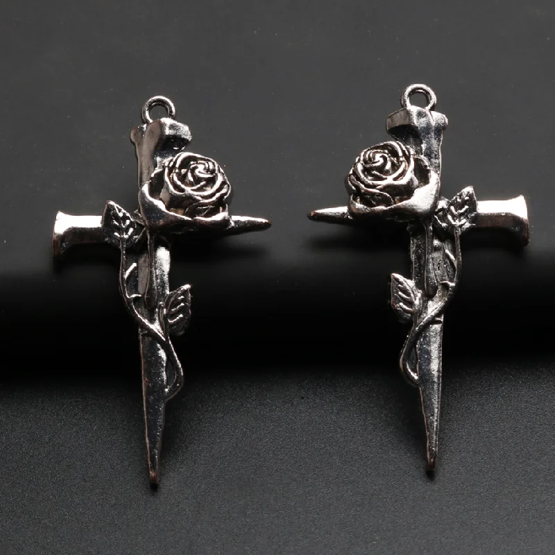 4pcs Antique Silver Color A Nail Through The Heart Rose Crosses 