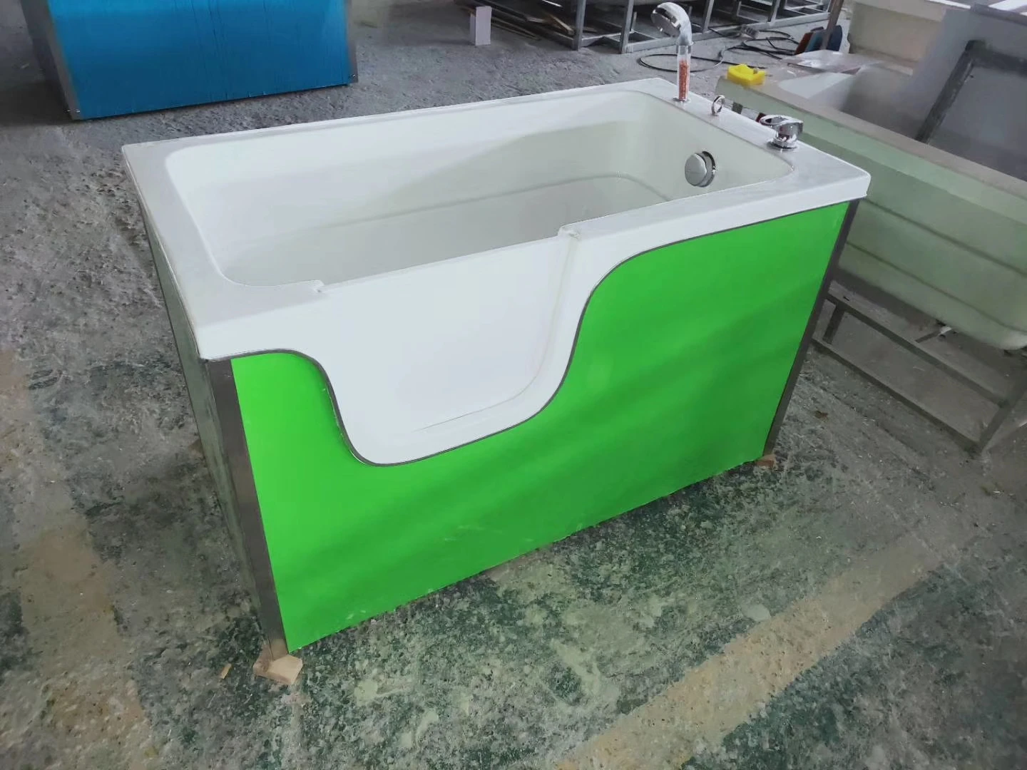Blue yellow green colors cat and dog SPA professional pet shop large square acrylic bathtub with broadside open-door