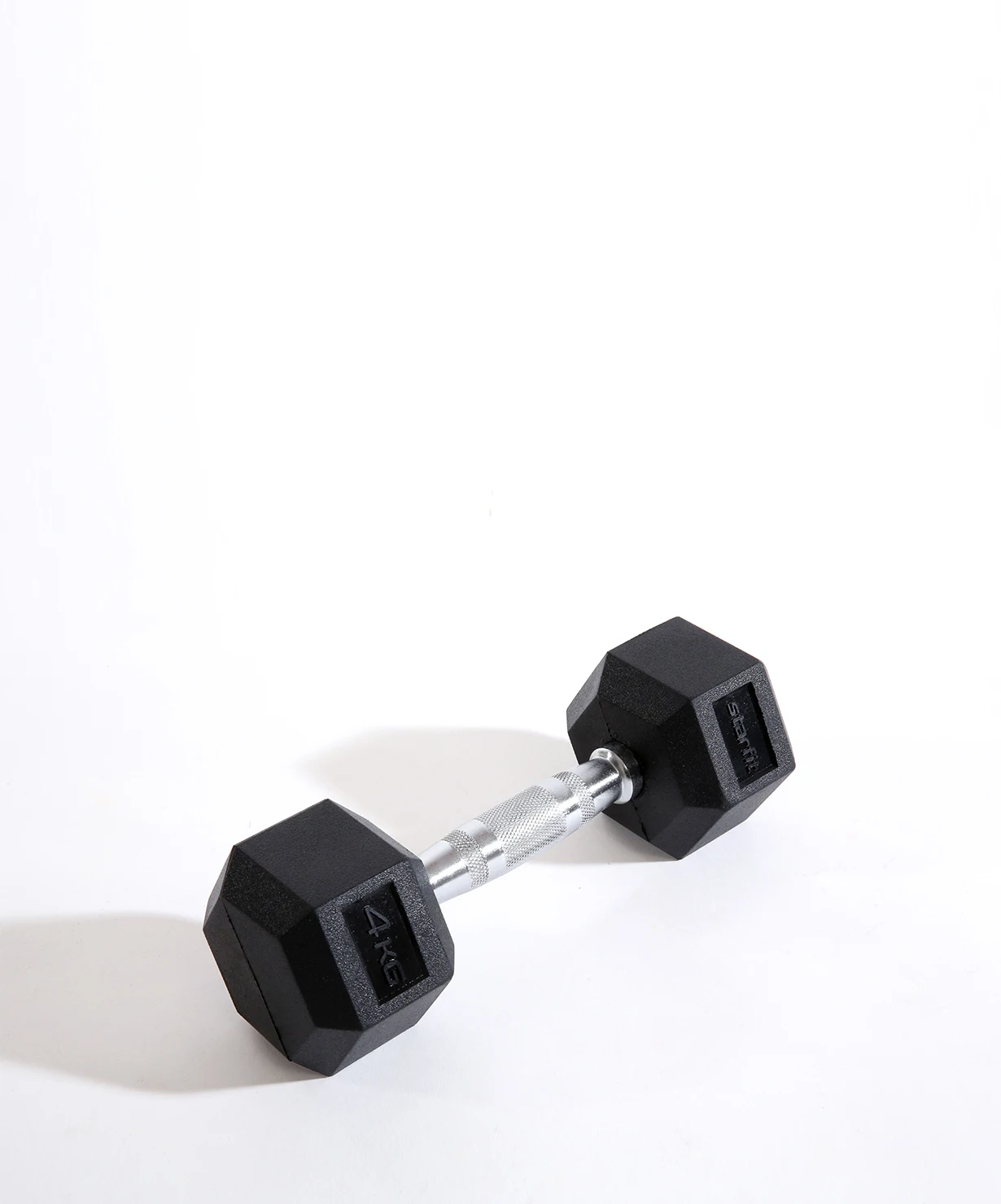 Гантель гексагональная STARFIT Pro DB-301 4 кг обрезиненная черный |