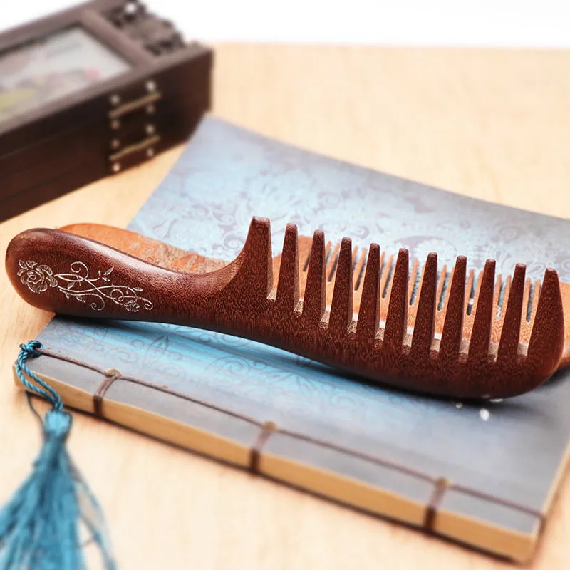 

Natural Sandalwood Comb Anti-Static Hair Combs Hair Brush Hair Combs Hair Accessories Scalp Massage Brush Healthy combs