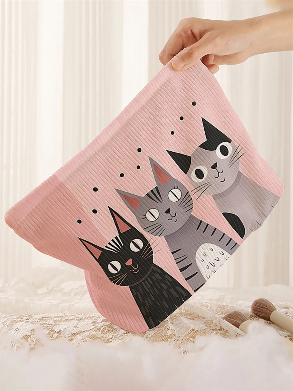 1 cat patterned corduroy makeup bag, lightweight zipper makeup storage box, multifunctional bag with lining