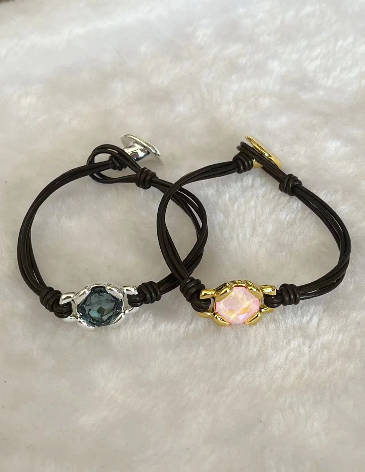 

2023 High Quality UNO DE 50 Fashion Electroplated 925 Exquisite Charming Gem Bracelet, Popular Jewelry Gifts