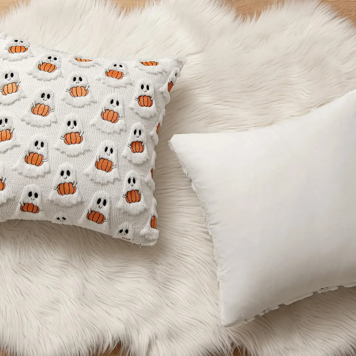 2/1 Stück Geisterkürbis-Plüsch-Kunstfell-Kissenbezüge, 45,7 x 45,7 cm, weiche Halloween-Dekoration für Sofa, Couch, Bett, Wohnzimmer, Kissenbezug – Detail 7