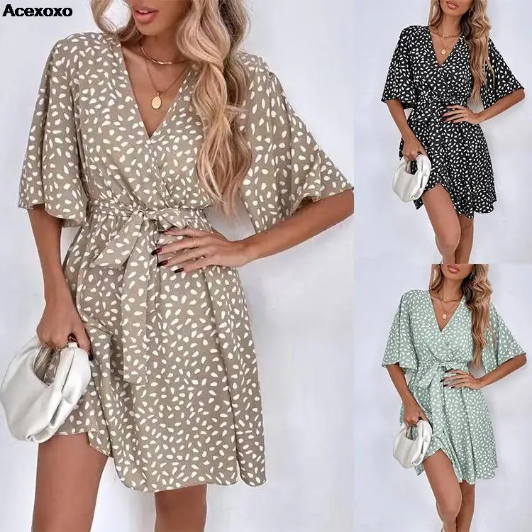 

V-neck summer short sleeve lace-up dress