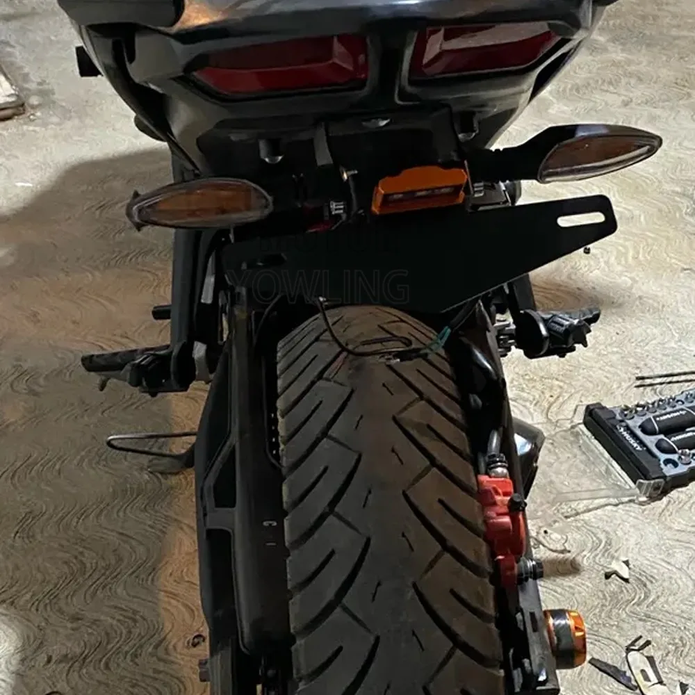 KTM DUKE 125 250 390 200 Duke390 20172026 2025 2024용 LED 라이트가 있는 오토바이 리어 라이센스 플레이트 테일 프레임 홀더 브래킷