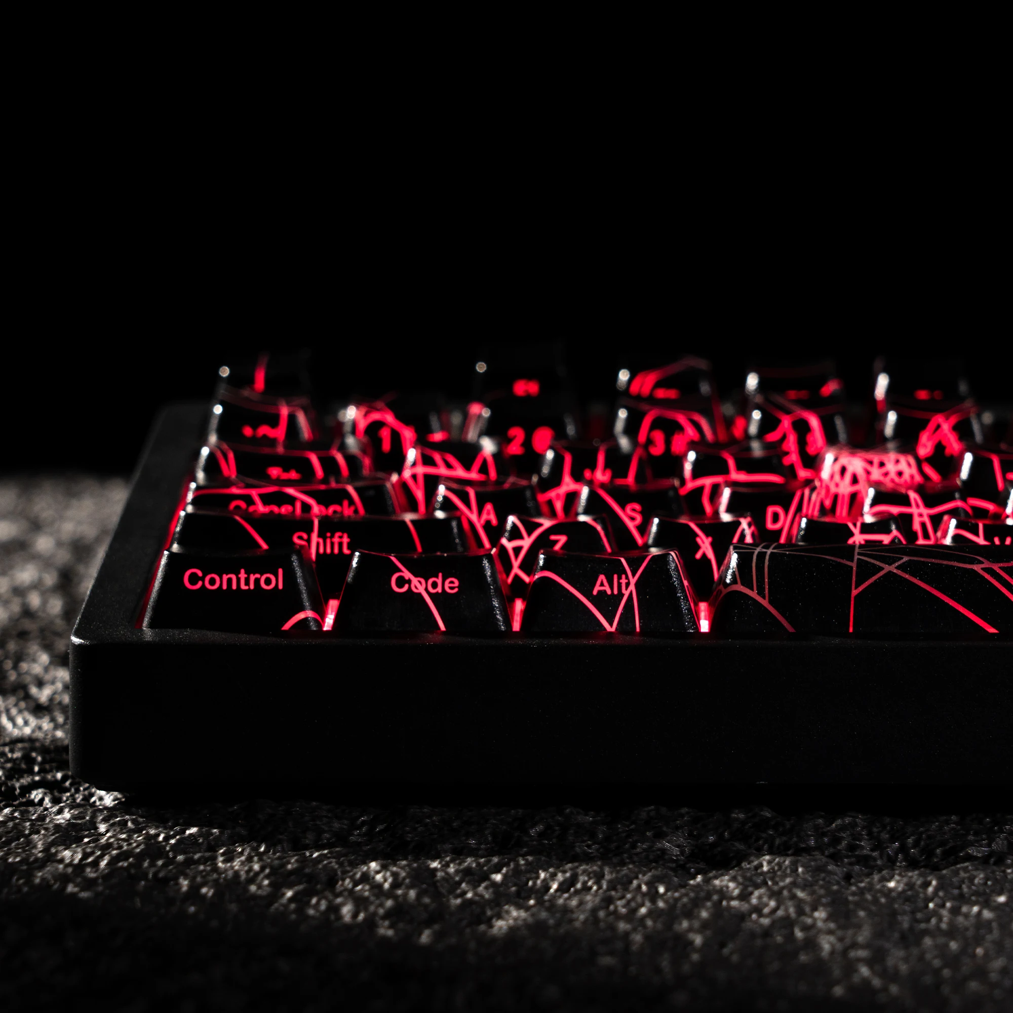 XVX Spider Web Version Pattern Shine Through OEM Profile IMD-Tech Keycap Set Black Keycaps( only keycaps)118 Keys 8 Sf583576373ee4ec58d356f6688ce5a9ae