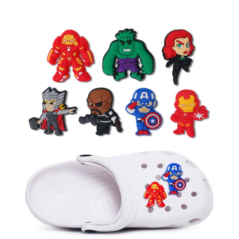 MINISO Marvel supereroi ciondoli per scarpe accessori in PVC decorazione per scarpe da cartone animato fai da te per zoccoli sandalo bambini regali di natale all'ingrosso