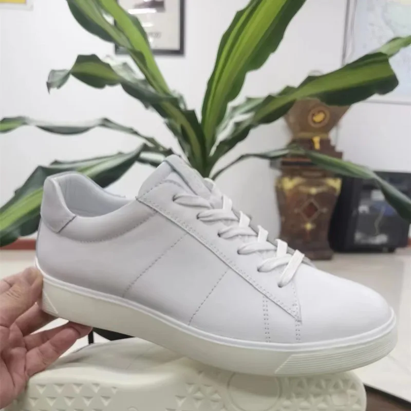 Fashion Leather Men Casual Shoes Comfort Breathable Slip-on Leather Shoes Non-slip Wear-resistant Light Walking Sports Shoes 2