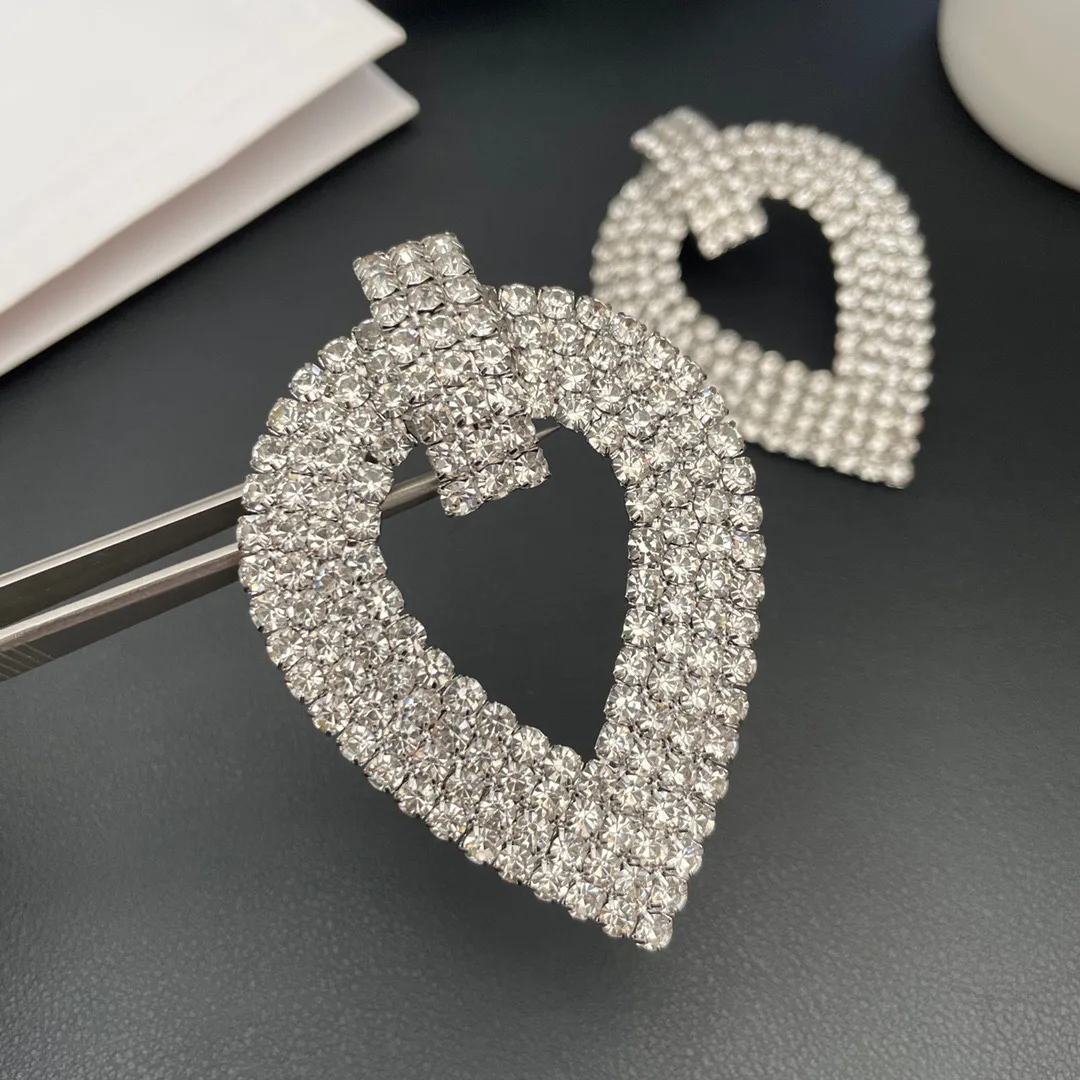 Earrings Temperament Fashion Light Luxurious Heart Geometric Ear Clip For Women Aretes De Mujer Pendientes Boucle D’Oreille