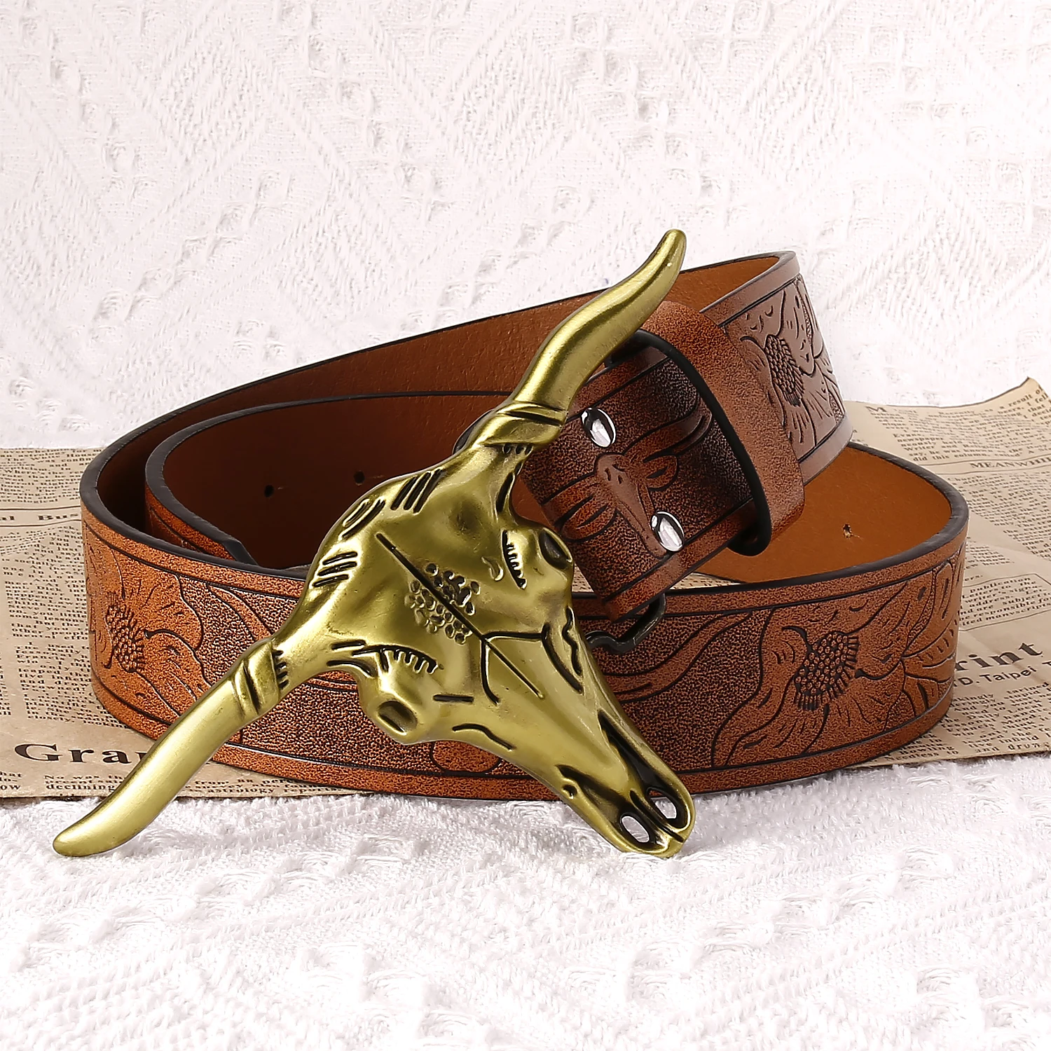 Timeless Western Charm Belt Premium Pu Leather with Rich Floral Embossing Fashionable Classic Style for men Niutou Button Head