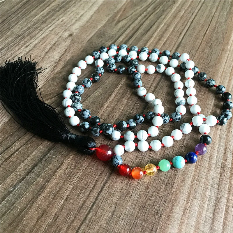 Halskette mit 108 Mala-Perlen, 7 Chakren, Quasten-Halsketten, Howlith- und Schneeflocken-Halskette, geknotete Heilenergie, Meditationsschmuck, Sweate – Detail 3